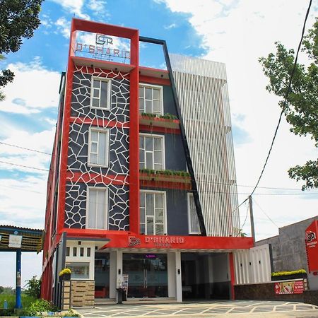D'Shario Hotel Kepanjen مالانغ المظهر الخارجي الصورة